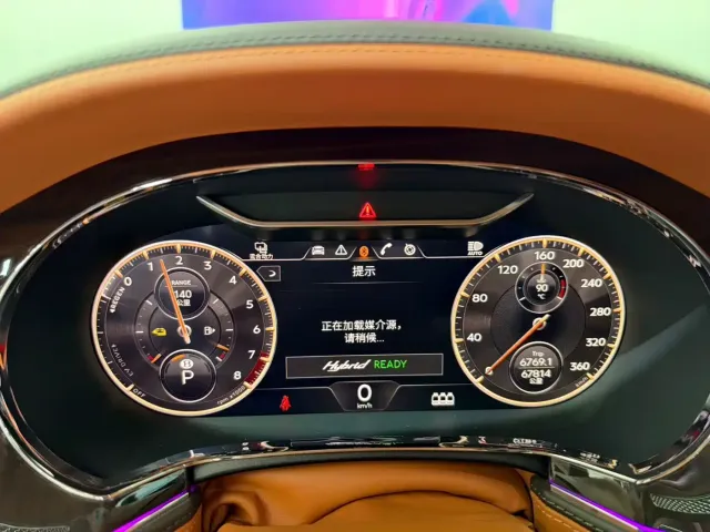 Bentley Flying Spur Plug-in Hybrid 2022 2.9T V6 Hybrid — Фото автомобиля 28