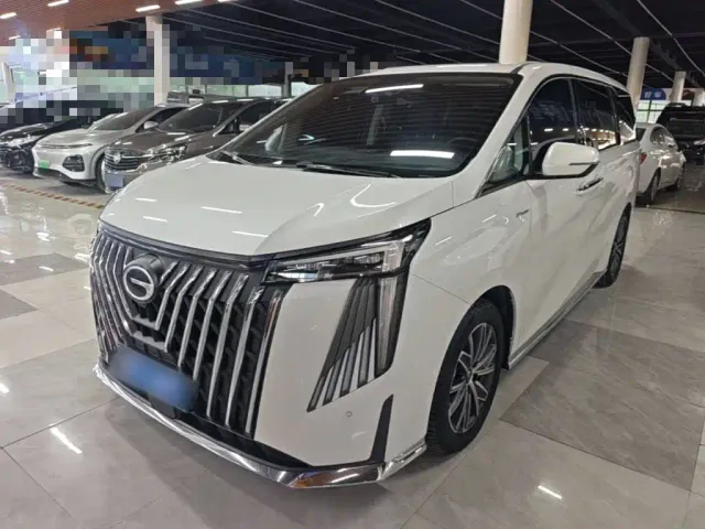 Фотография автомобиля — GAC Trumpchi M8