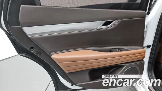 Genesis G80 RG3 — Фото автомобиля 14