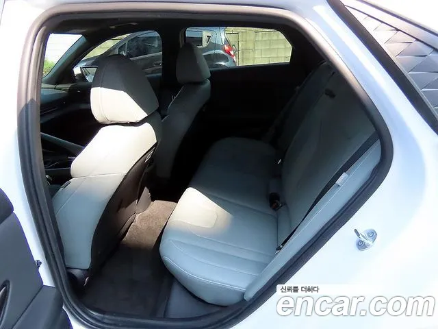 Hyundai Avante CN7 — Фото автомобиля 10