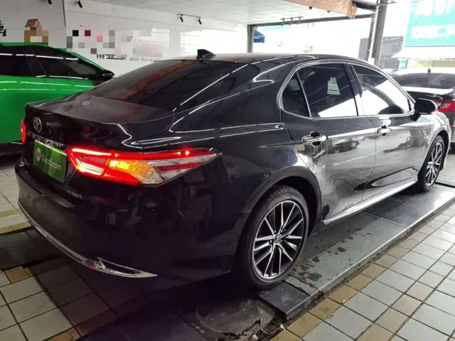 Toyota Camry — Фото автомобиля 6