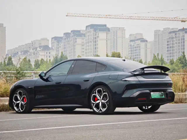 Xiaomi SU7 — Фото автомобиля 7