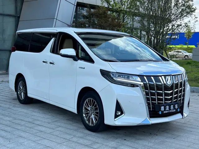 Toyota Alphard 2021 Hybrid 2.5L Luxury — Фото автомобиля 3