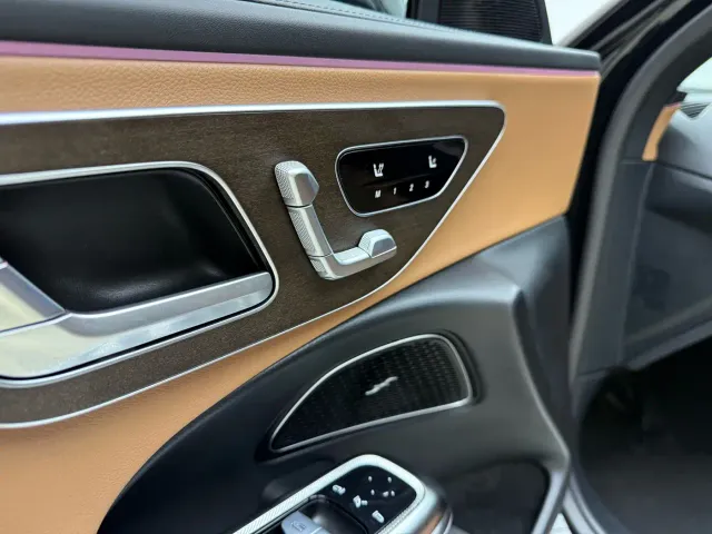 Mercedes-Benz E-Class — Фото автомобиля 13