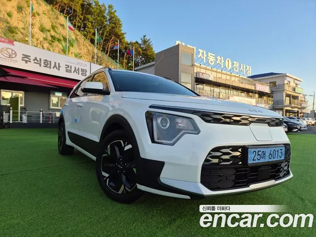 Фотография автомобиля — Kia Niro New