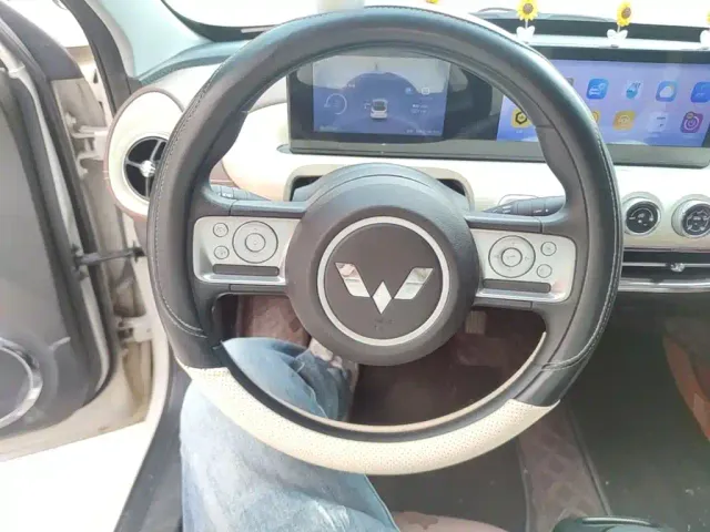 Wuling Bingo — Фото автомобиля 10