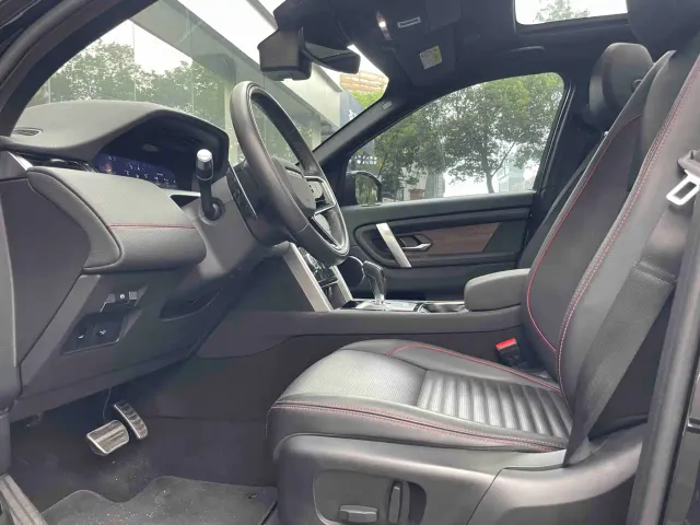 Land Rover Discovery Sport — Фото автомобиля 5