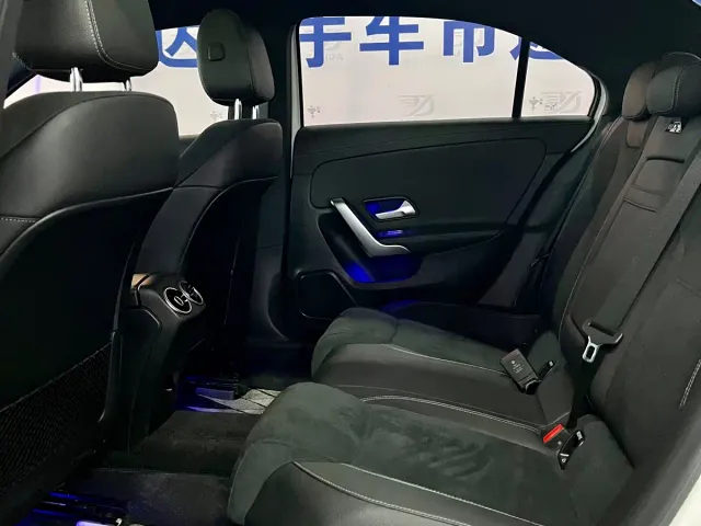 Mercedes-Benz A-Class — Фото автомобиля 10