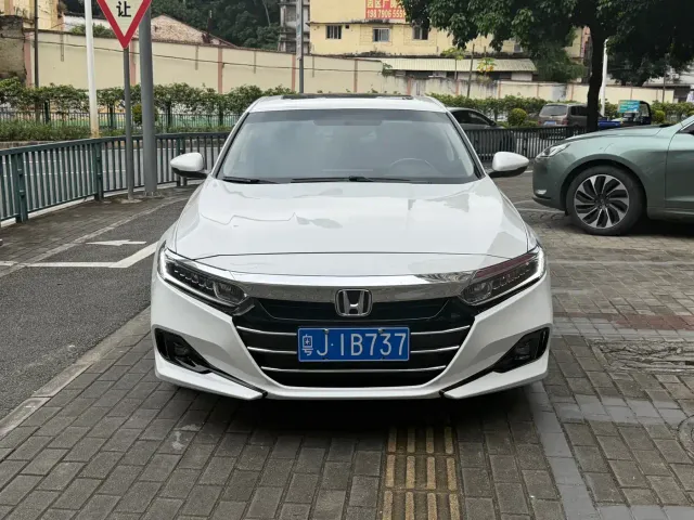 Honda Accord — Фото автомобиля 2
