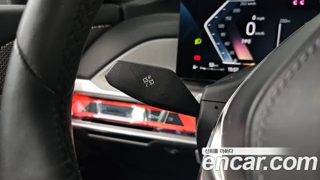 BMW 7 Series G70 — Фото автомобиля 21