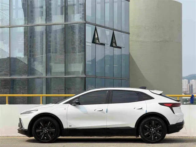 Buick E4 — Фото автомобиля 8