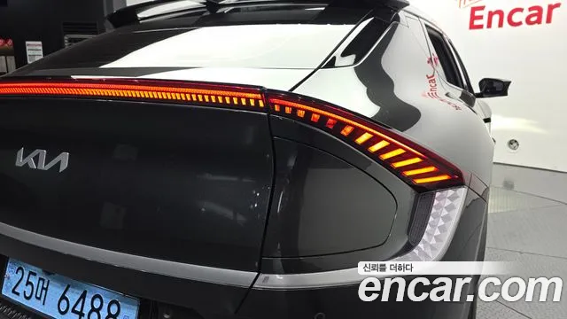 Kia EV6 — Фото автомобиля 8