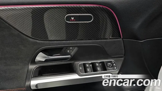 Mercedes-Benz GLB-Class — Фото автомобиля 18