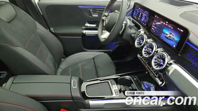 Mercedes-Benz EQB — Фото автомобиля 9