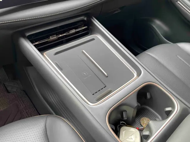 Baojun Yunhai — Фото автомобиля 14