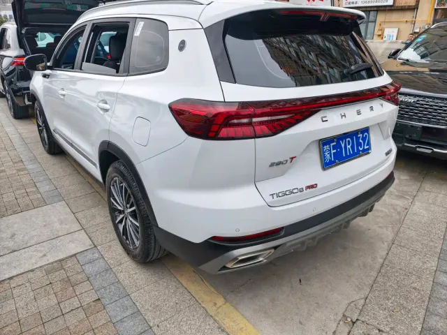 Chery Tiggo 8 — Фото автомобиля 16