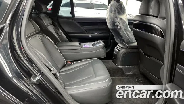 Genesis G90 Бензин 3.5 турбо AWD — Фото автомобиля 12