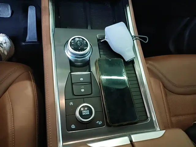 Ford Explorer — Фото автомобиля 13
