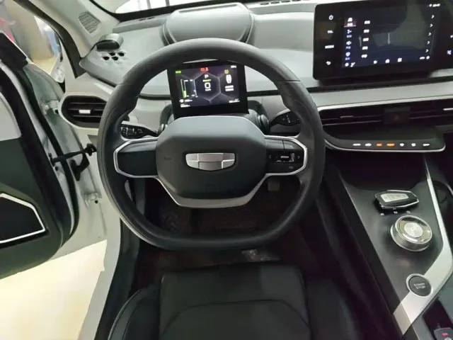 Geely Geometry A — Фото автомобиля 10