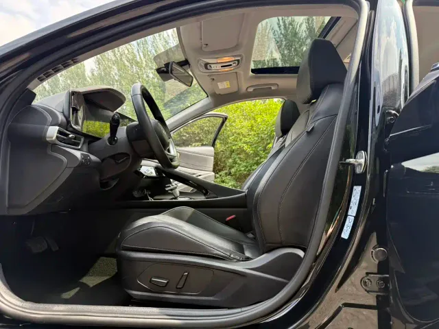 Hyundai Elantra — Фото автомобиля 11