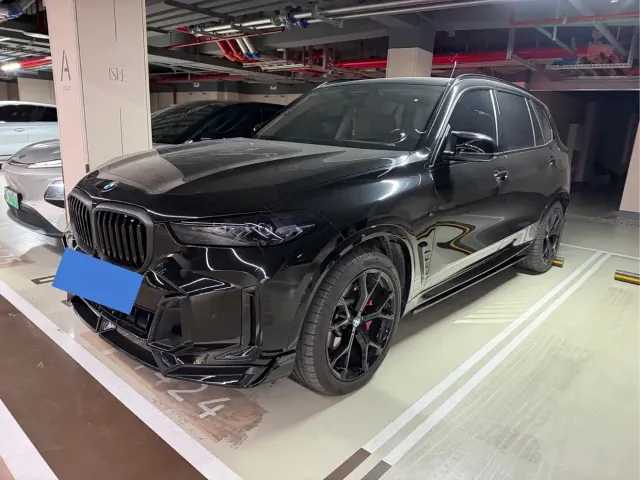 Фотография автомобиля — BMW X5