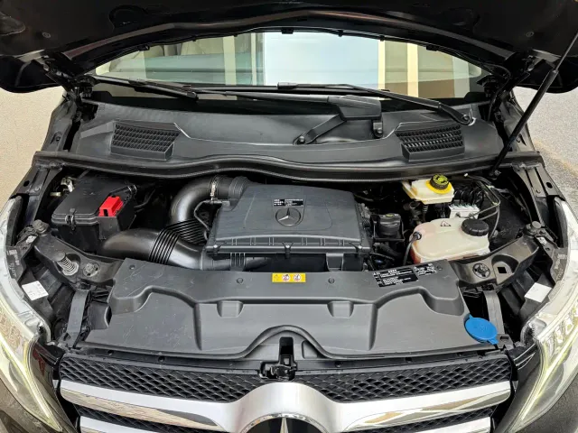 Mercedes-Benz V-Class — Фото автомобиля 29