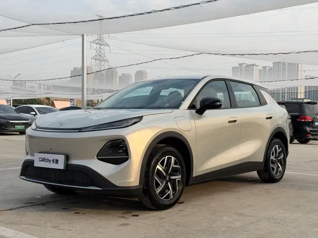 Фотография автомобиля — Changan Qiyuan Q05