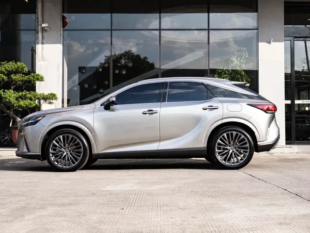 Lexus RX — Фото автомобиля 4