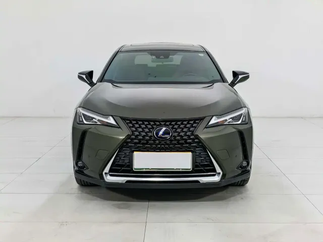 Lexus UX — Фото автомобиля 2