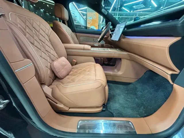 Nio ES8 — Фото автомобиля 9