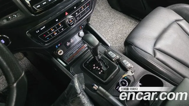 KG_Mobility_Ssangyong Rexton Новый Rexton Sport Khan Дизель 2.2 4WD — Фото автомобиля 9