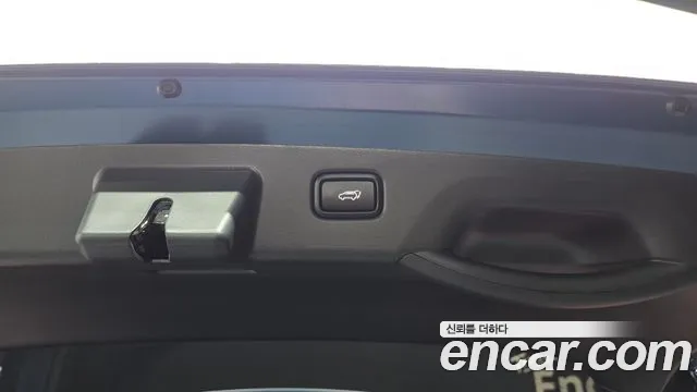 Kia Niro The All New Niro Signature — Фото автомобиля 12