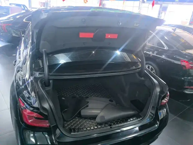 BMW 5 Series — Фото автомобиля 18