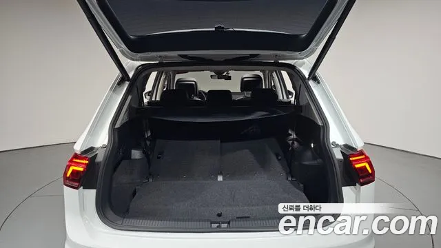Volkswagen Tiguan — Фото автомобиля 26