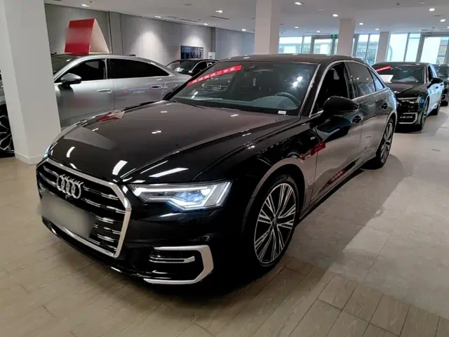 Фотография автомобиля — Audi A6L