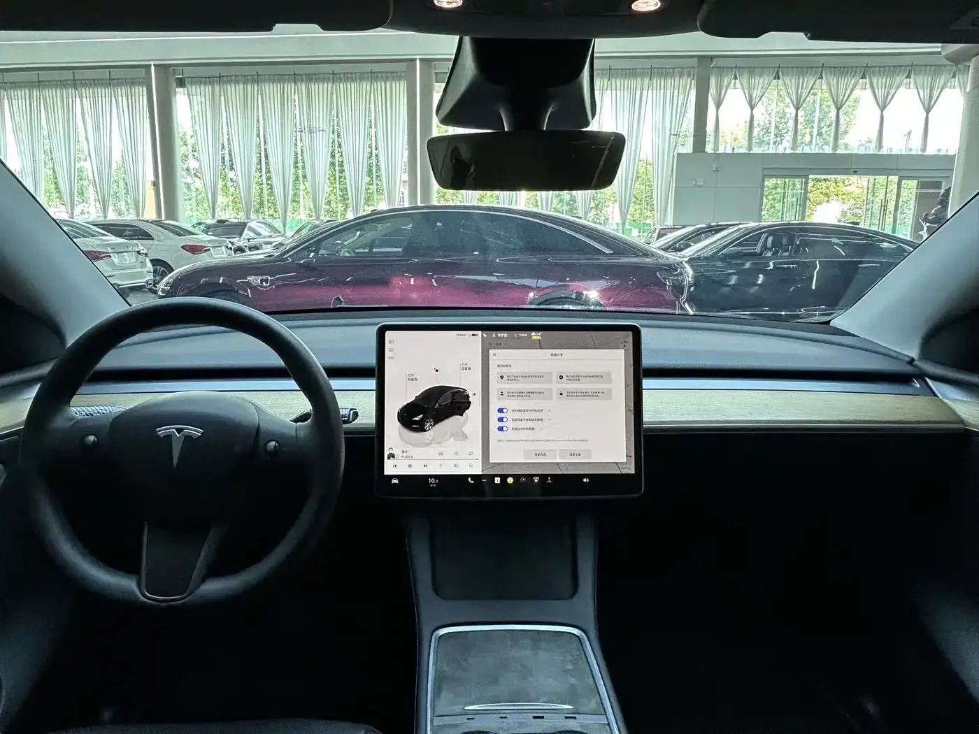 Tesla Model Y 2022 Rear-Wheel Drive Version — Фото автомобиля 14