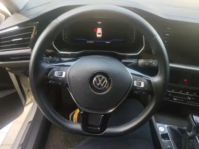 Volkswagen Sagitar — Фото автомобиля 2