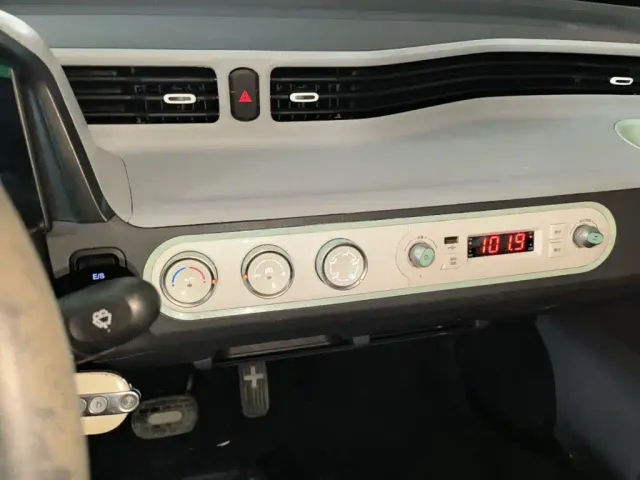 Wuling Hongguang Mini EV — Фото автомобиля 12