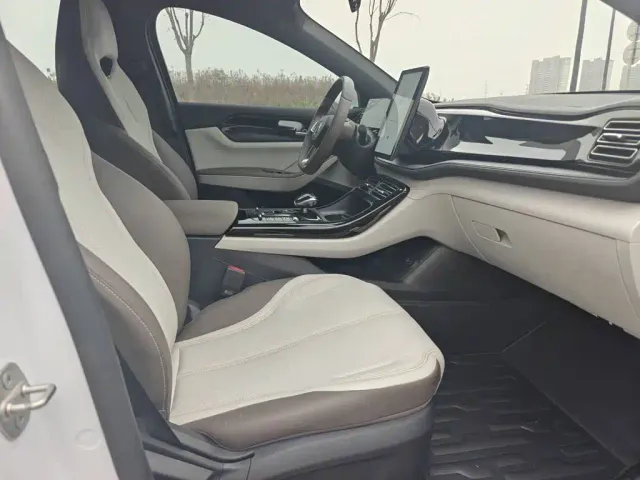 BYD Qin PLUS — Фото автомобиля 17