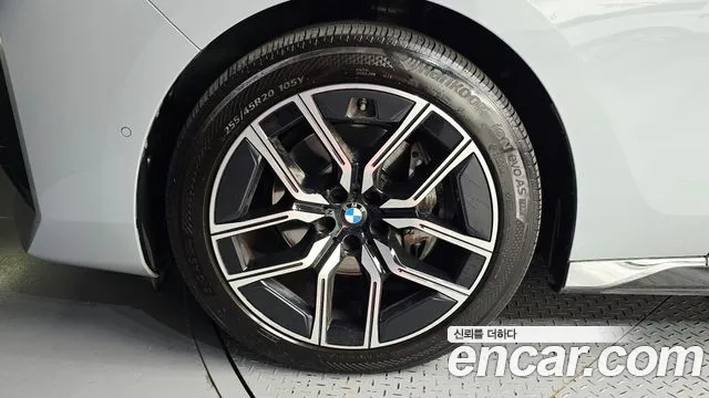 BMW 7 Series G70 — Фото автомобиля 5