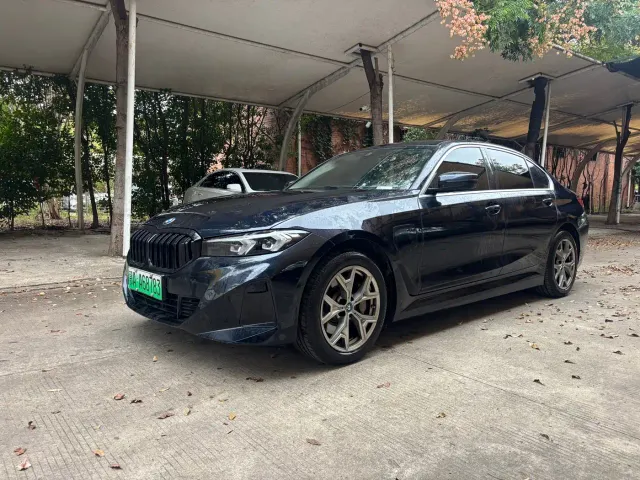 Фотография автомобиля — BMW i3
