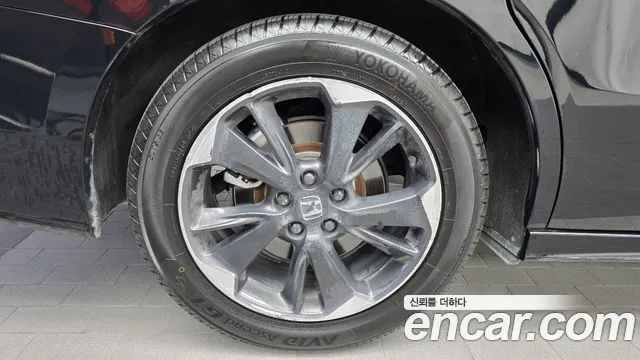Honda Odyssey — Фото автомобиля 5