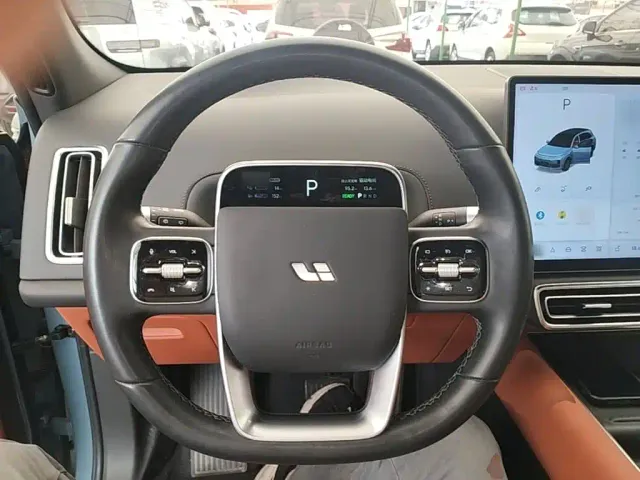 Li Auto L7 — Фото автомобиля 10