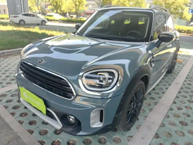 Фотография автомобиля — MINI COUNTRYMAN