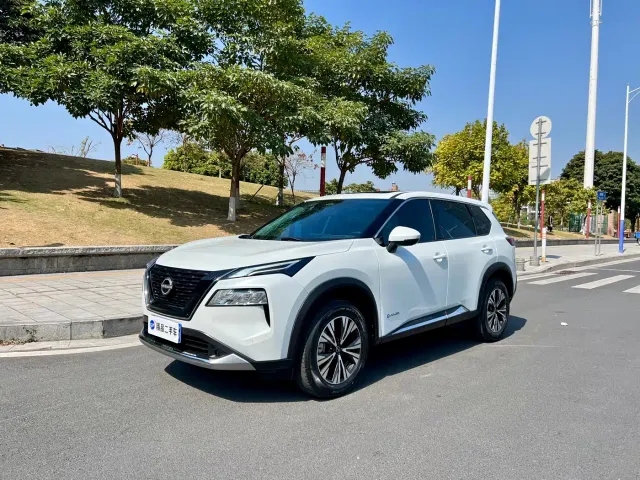 Nissan X-Trail — Фото автомобиля 23