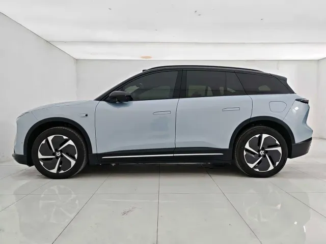Nio ES6 — Фото автомобиля 17