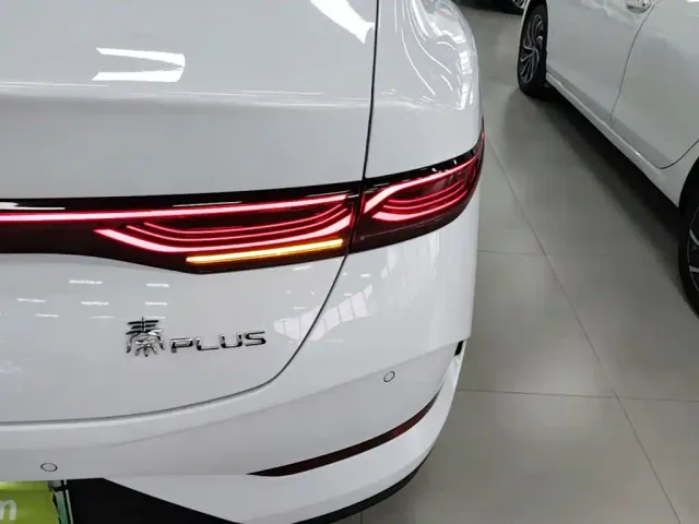 BYD Qin PLUS — Фото автомобиля 7