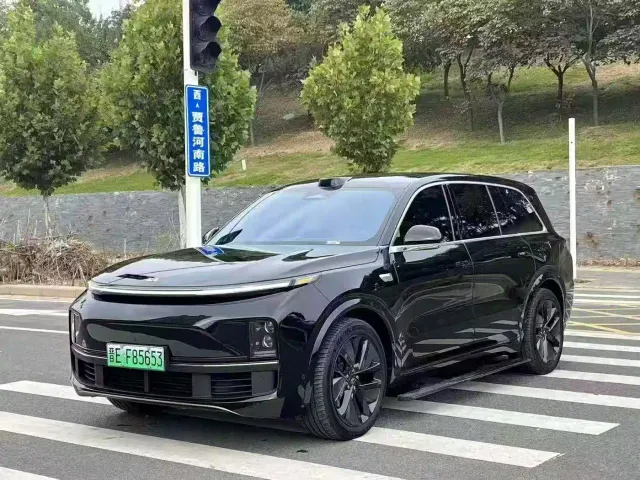 Фотография автомобиля — Li Auto L9