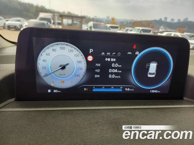 Hyundai Staria Staria 4WD Lounge 9 мест — Фото автомобиля 8