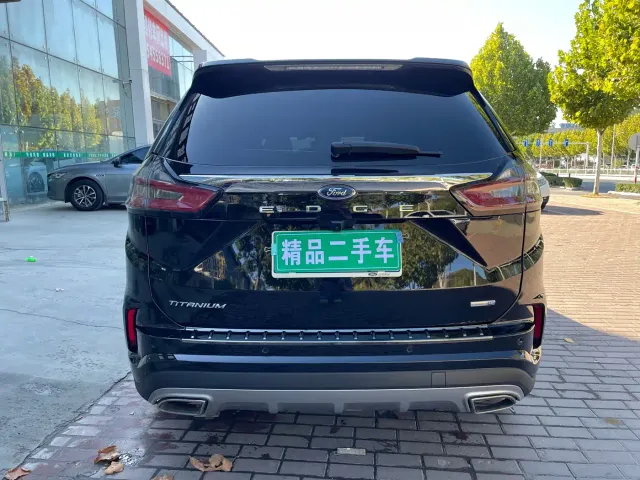 Ford Edge — Фото автомобиля 5
